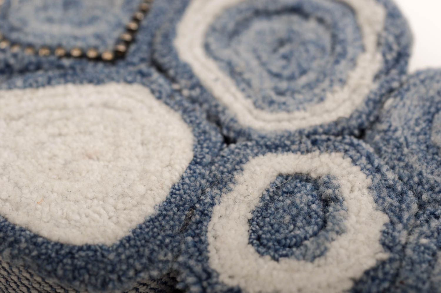 Колье из ткани украшение ручной работы авторская бижутерия колье из джинса фото 5