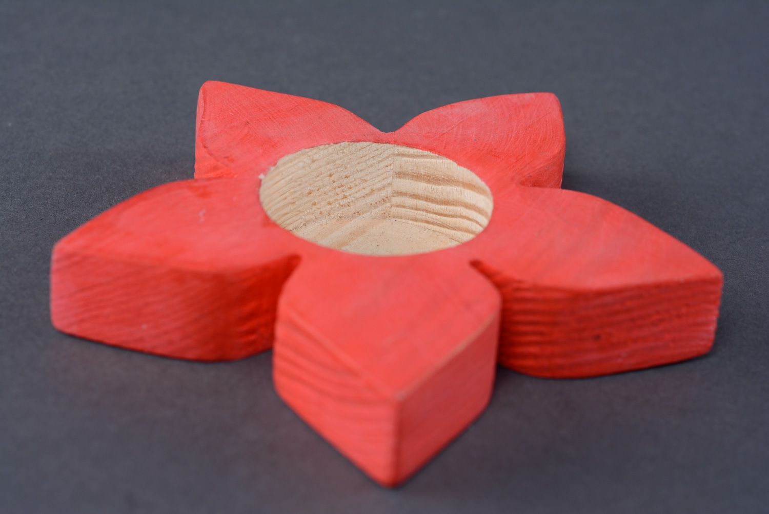 Red plywood candle holder in the shape of flower photo 1