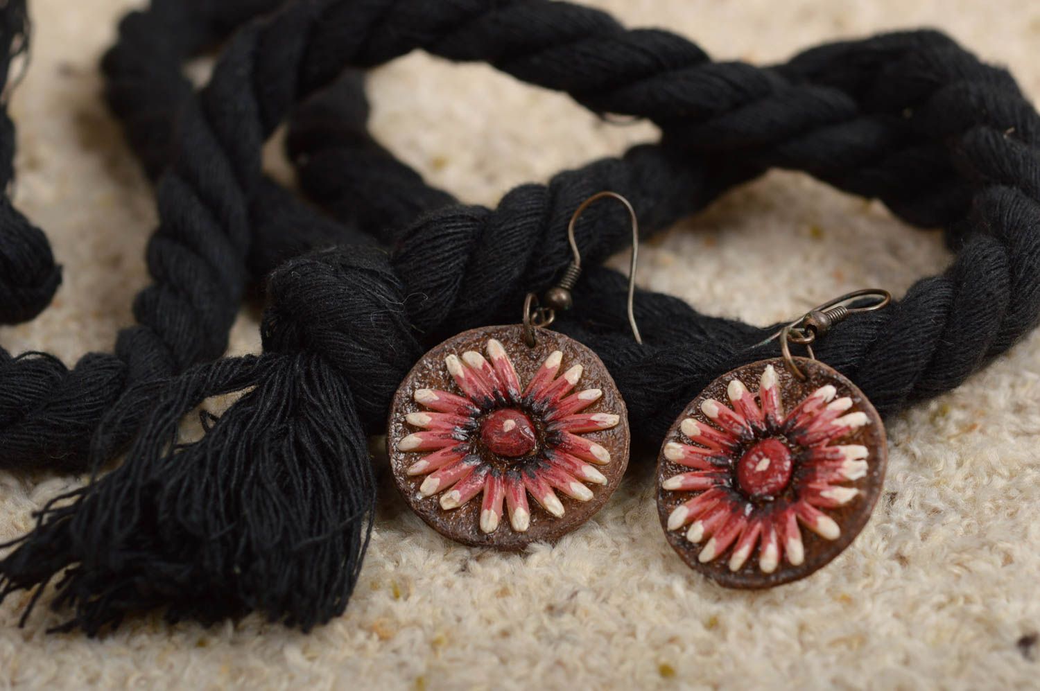 Stylish handmade leather earrings beautiful jewellery fashion tips for girls photo 1