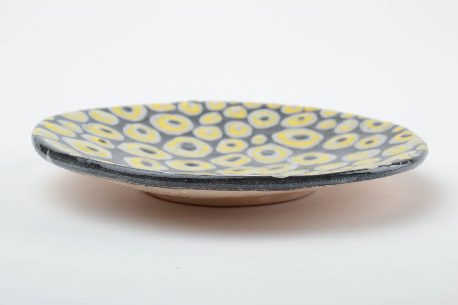Handmade Keramik Untertasse mit Muster in Schwarz und Weiß klein schön glasiert foto 4