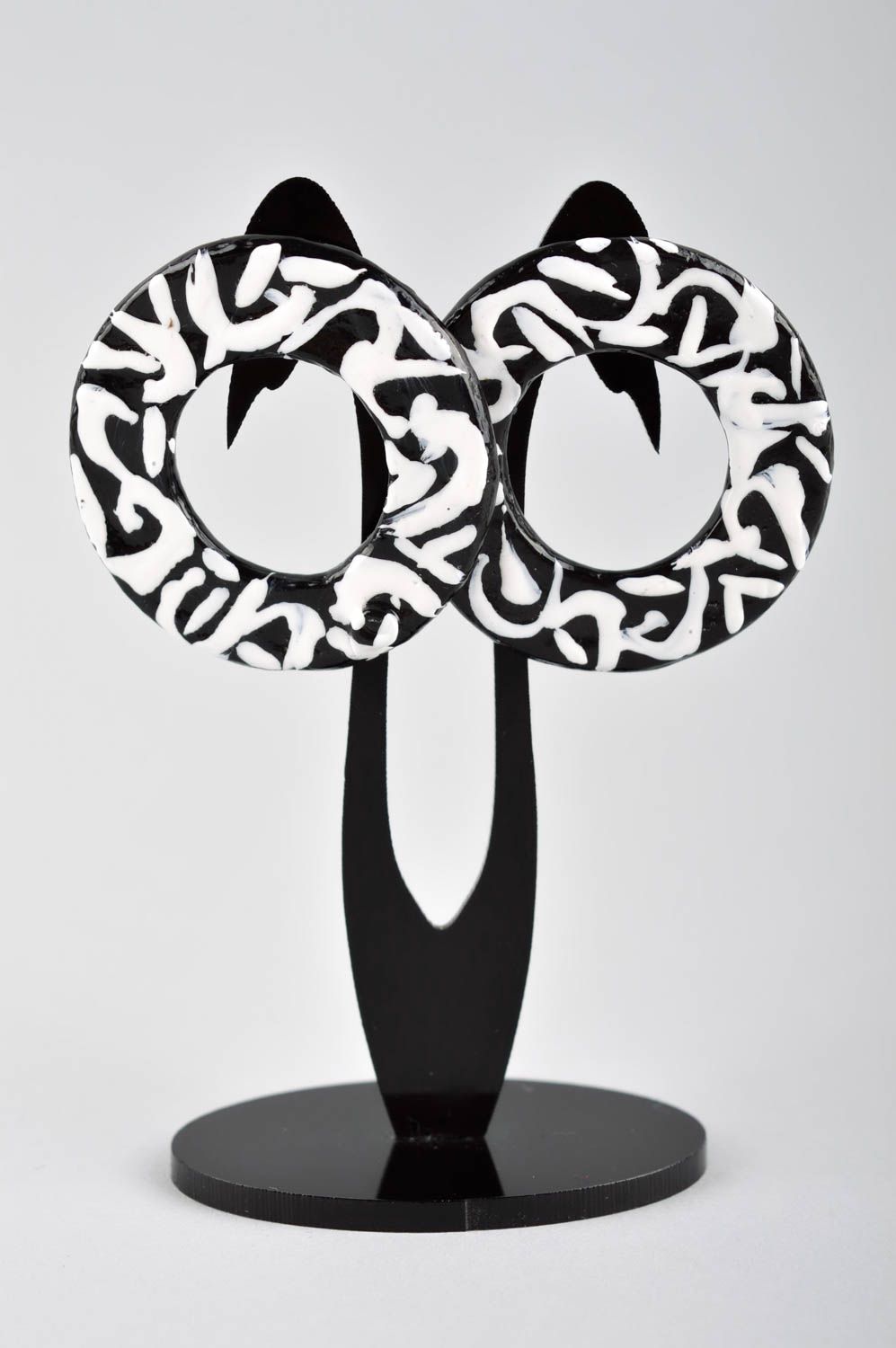 Bemalte Creolen Ohrringe handmade Designer Schmuck Accessoire für Frauen Zebra foto 2