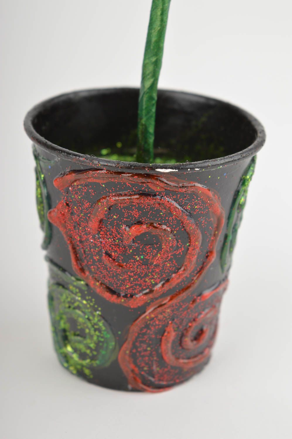 Композиция из бисера ручной работы красная роза из бисера цветок из бисера фото 4