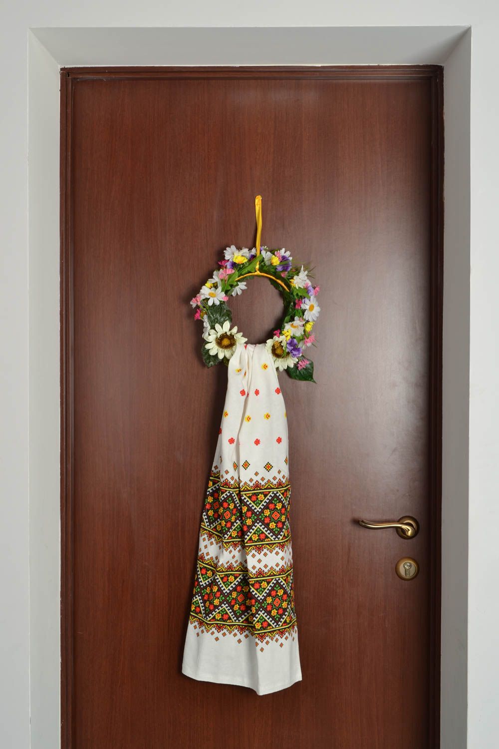 Ghirlanda da porta fatta a mano decorazioni da porta corona con asciugamano foto 1