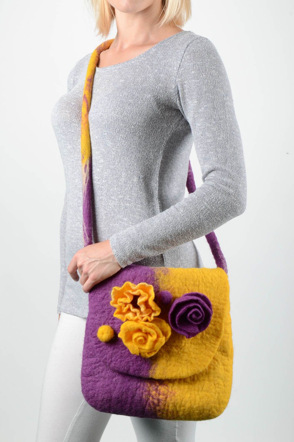 Sac bandoulière fait main Sac de laine jaune violet Accessoire femme original photo 1