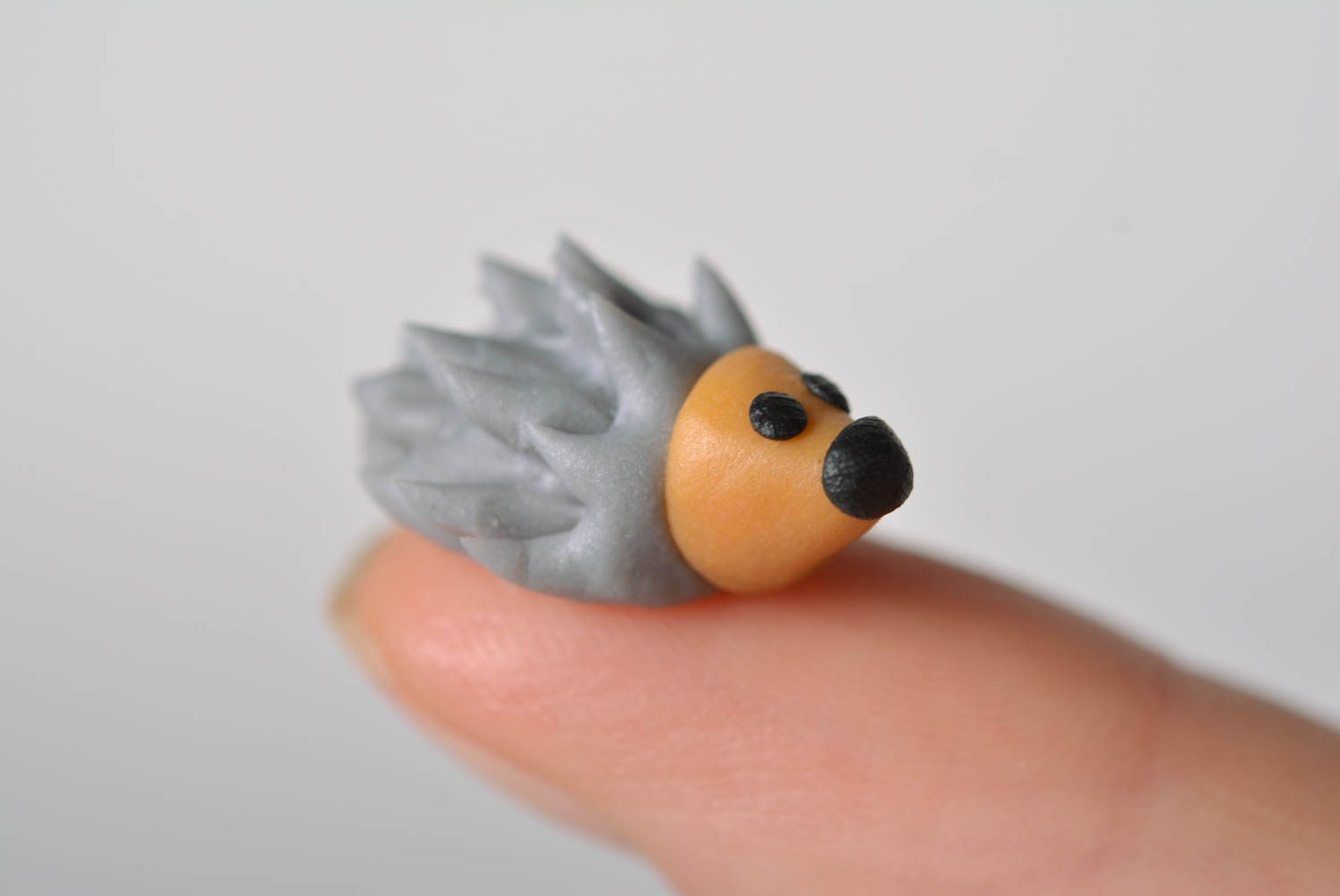 Handmade Spiel Figur Miniatur Figur mini Spielzeug Igel winzig kläglich süß foto 3
