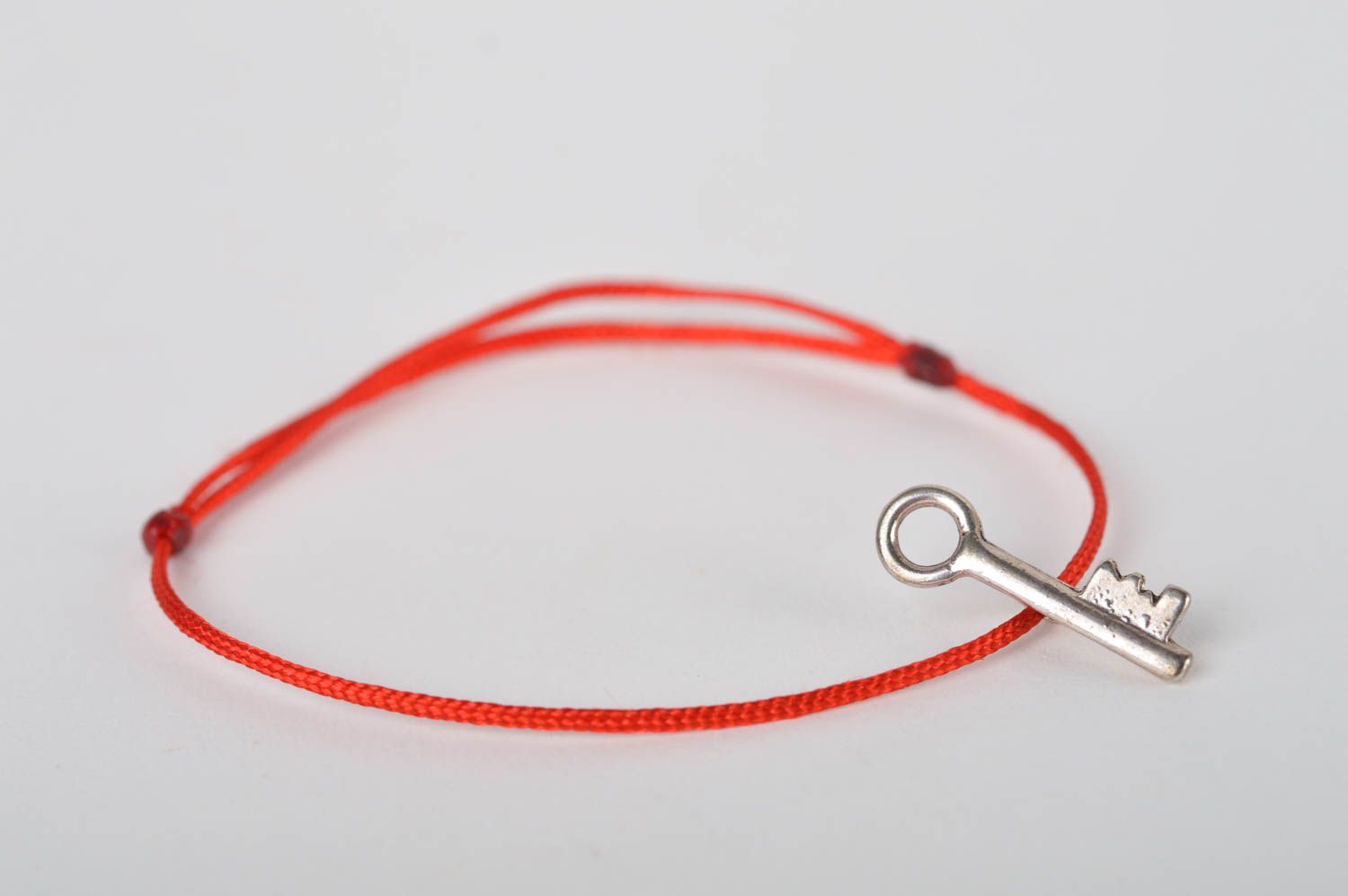 Красный браслет ручной работы стильный браслет с ключиком модная бижутерия фото 3