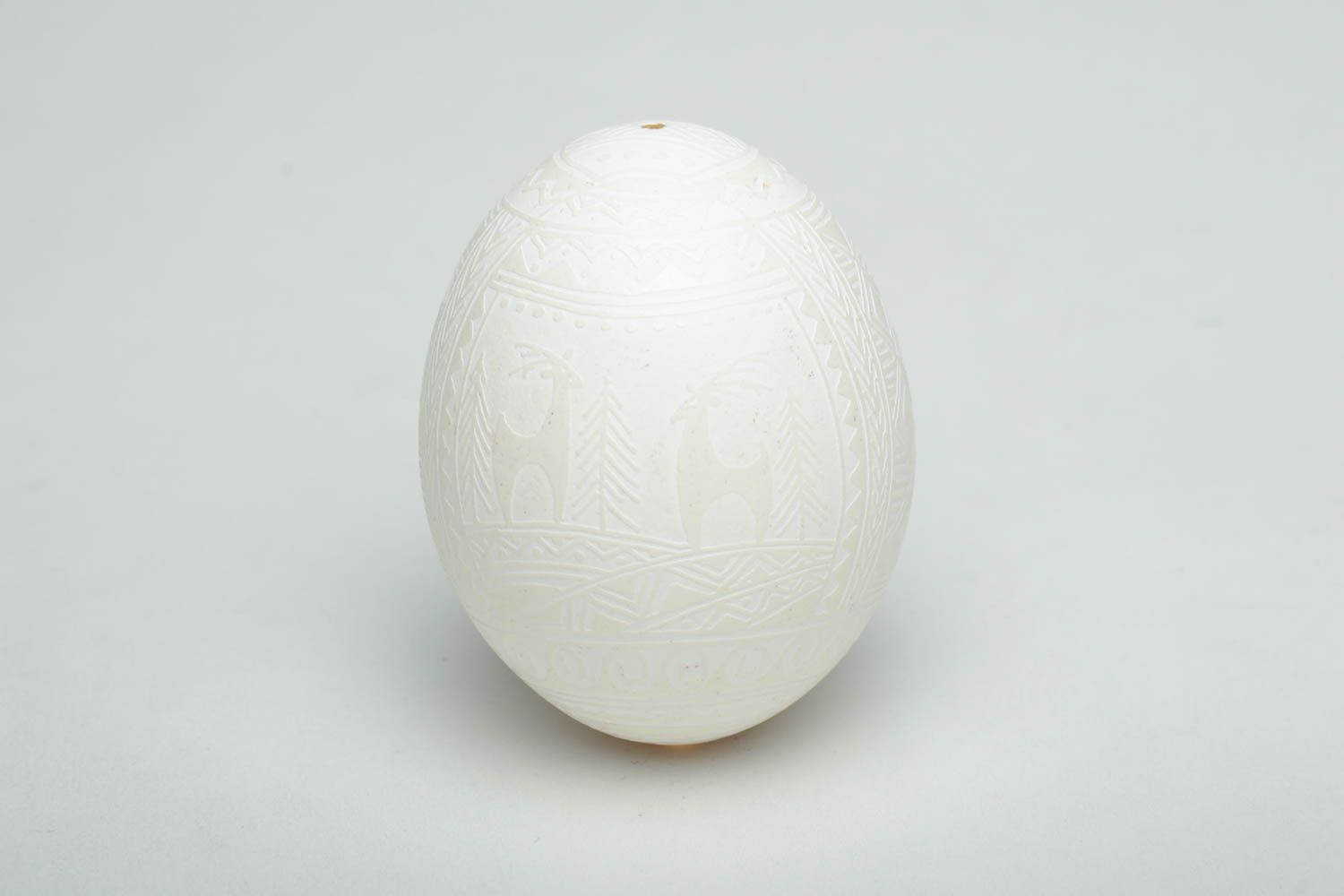 Handmade Easter egg etched with vinegar photo 2