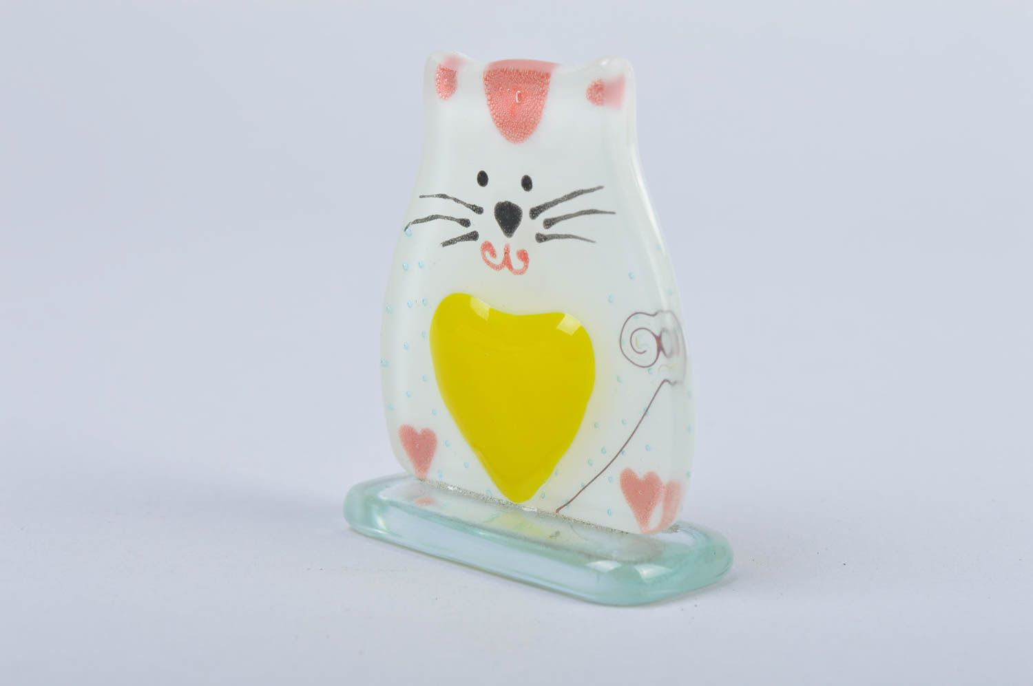 Handmade decorative fused glass figurine of small cat with yellow heart photo 3