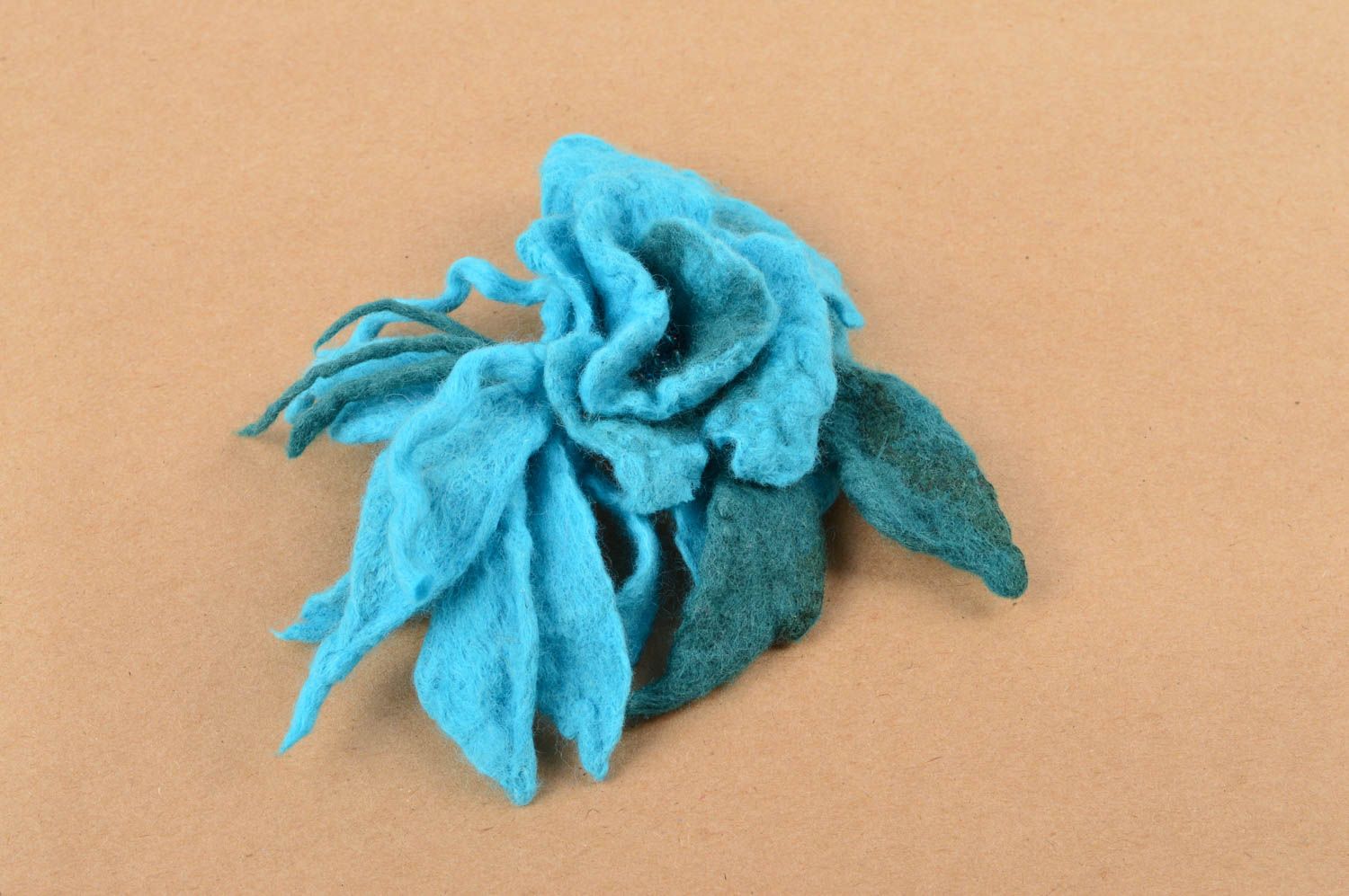 Handmade brooch wool felting brooch blue flower brooch beautiful brooch  photo 5
