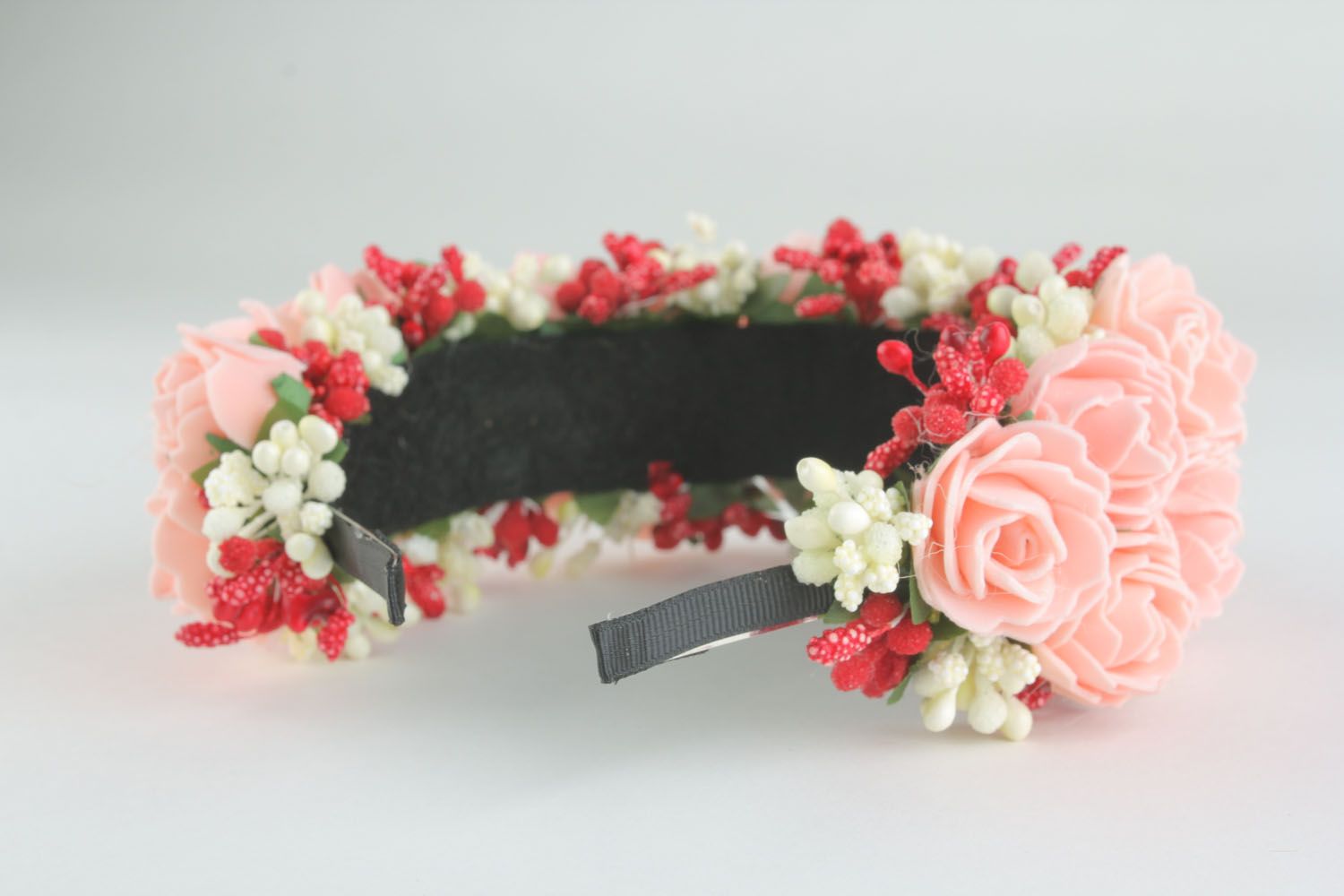 Headband with flowers and berries photo 2
