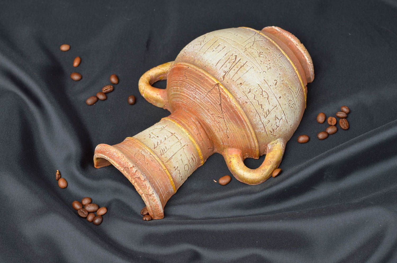 Vase mural décoratif brun clair fait main en argile décoration originale photo 1