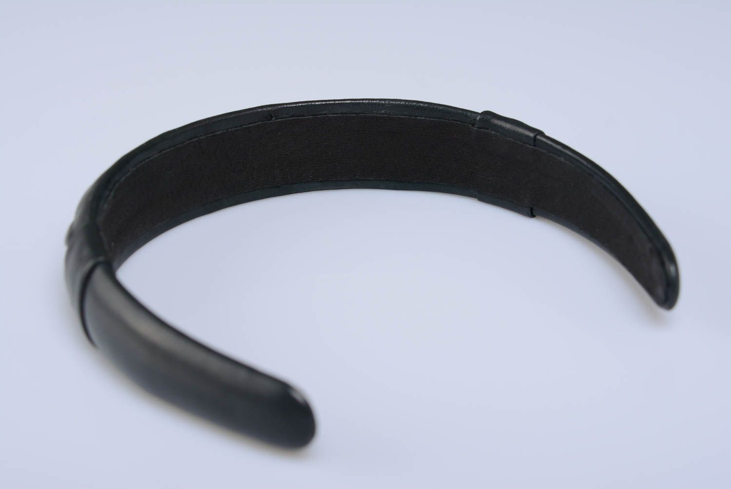 Handmade decorative black hairband made of genuine leather on plastic base  photo 3