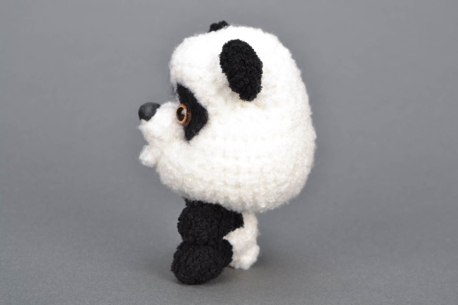 Peluche Panda de design tricotée à la main photo 4