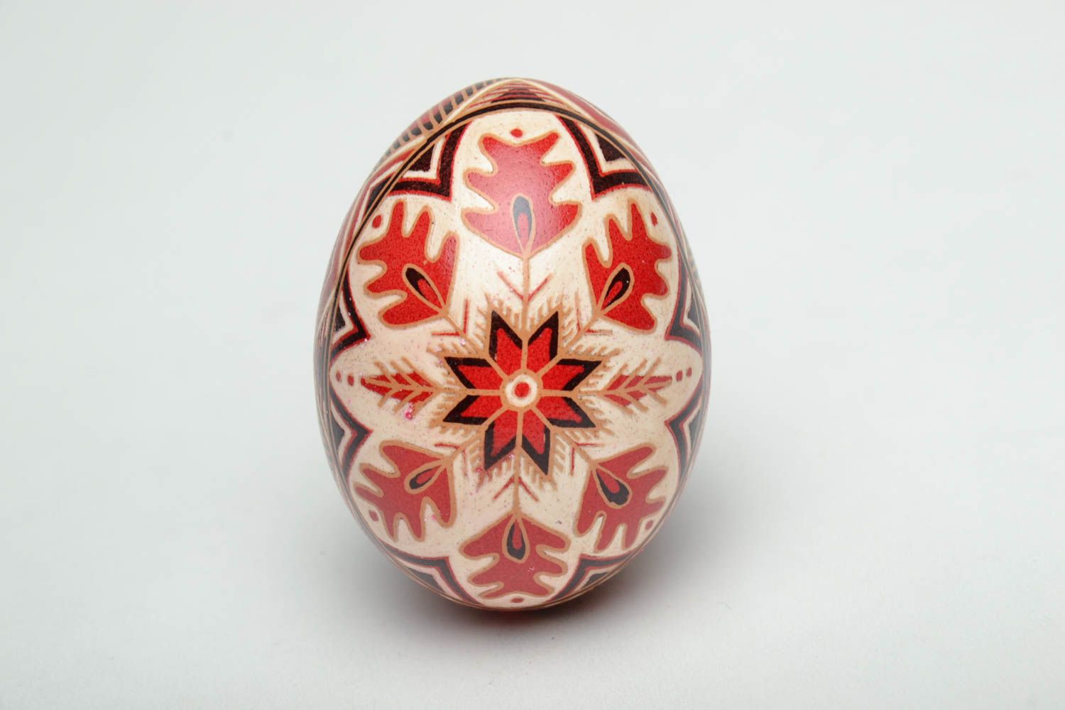 Huevo de Pascua pintado vistoso foto 2