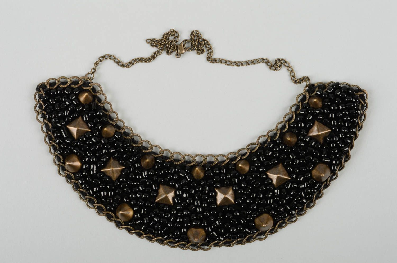 Halskette für Frauen handgemacht Designer Schmuck Frauen Accessoire in Schwarz foto 3