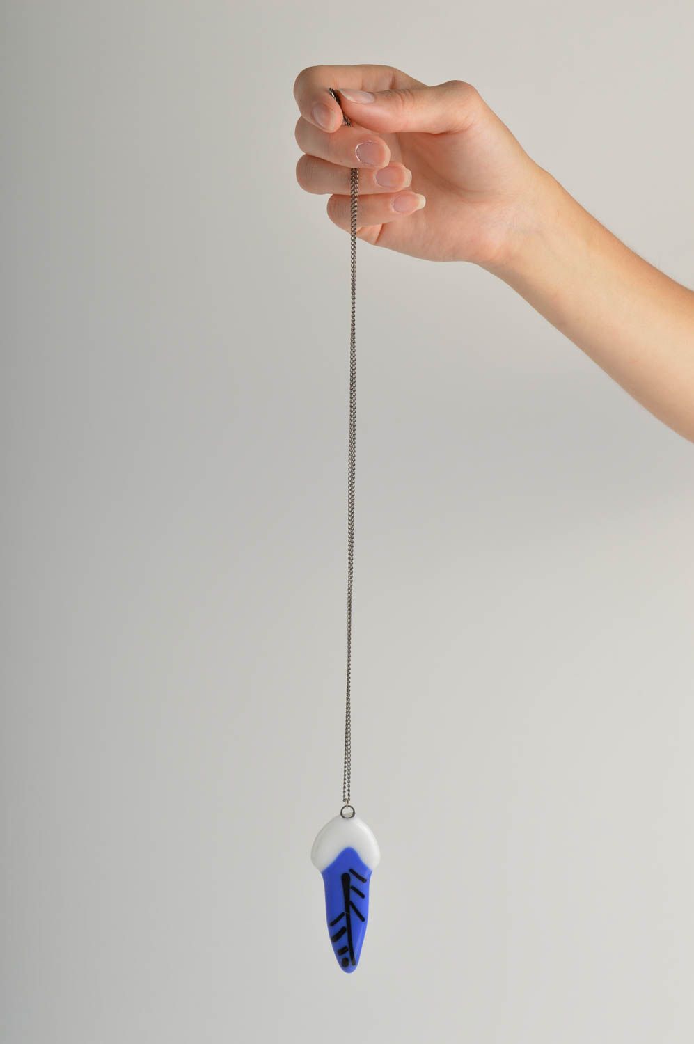 Pendentif verre fusing Bijou fait main bleu blanc Accessoire femme original photo 2