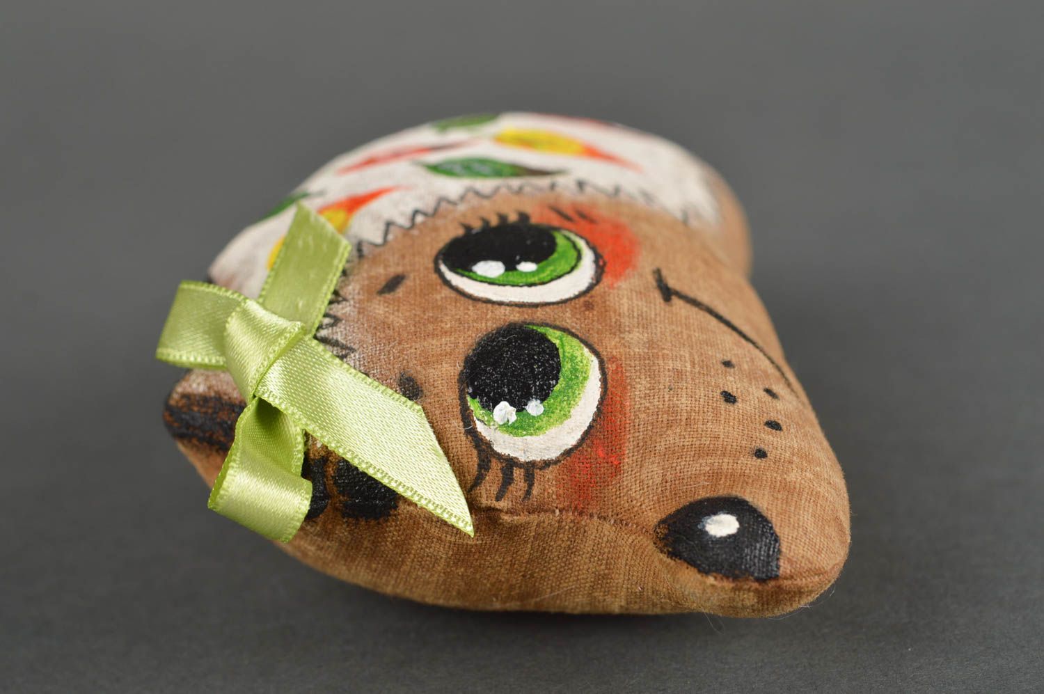 Handmade Deko aus Naturmaterialien Geburtstag Geschenk Stoff Spielzeug Igel foto 4