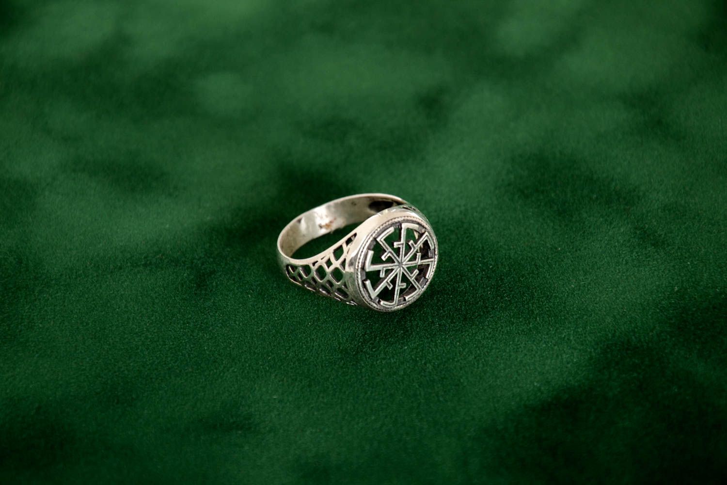 Серебряное кольцо ручной работы перстень мужской дизайнерское украшение фото 1