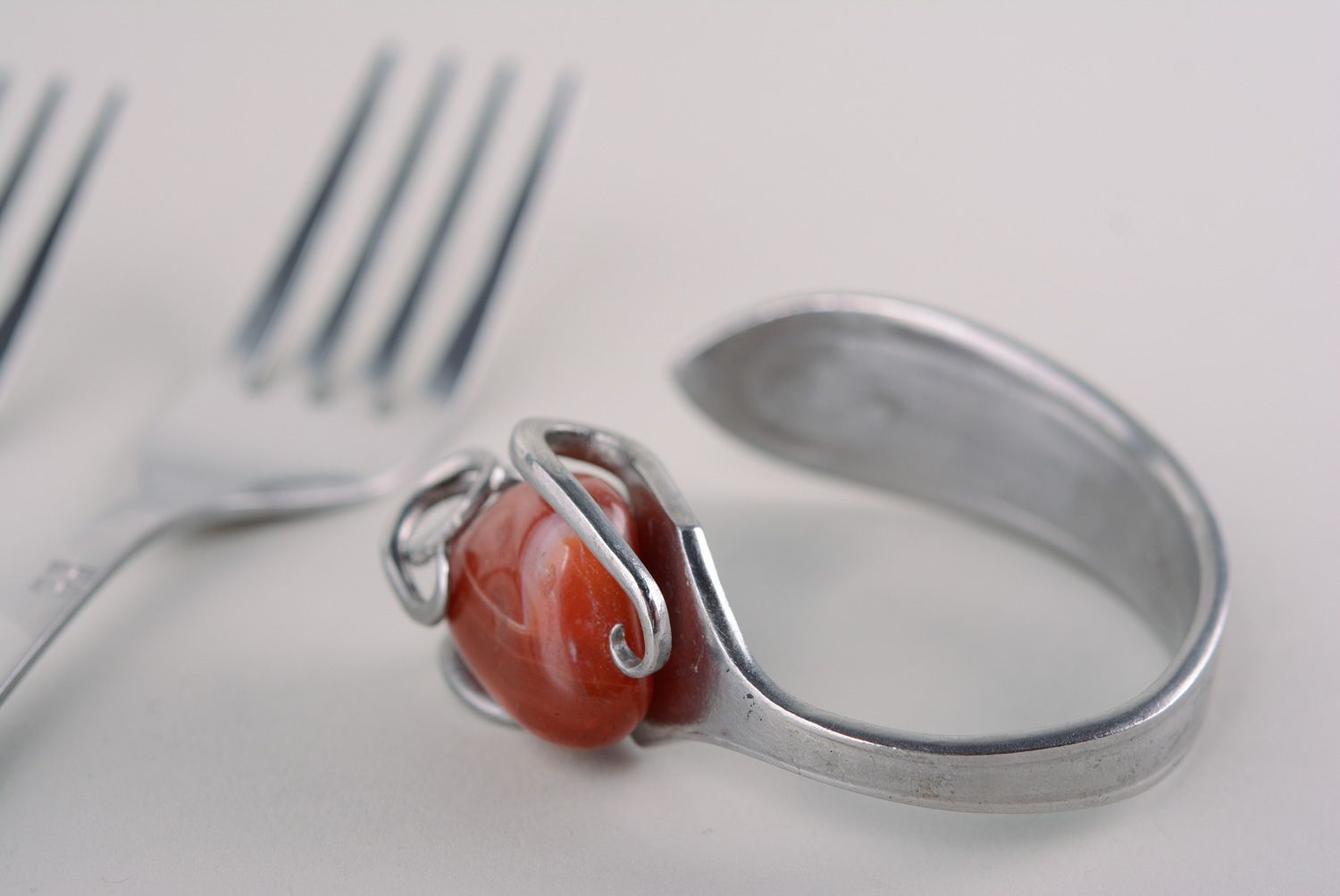 Bracelet fourchette en métal maillechort avec pierre naturelle fait main photo 1