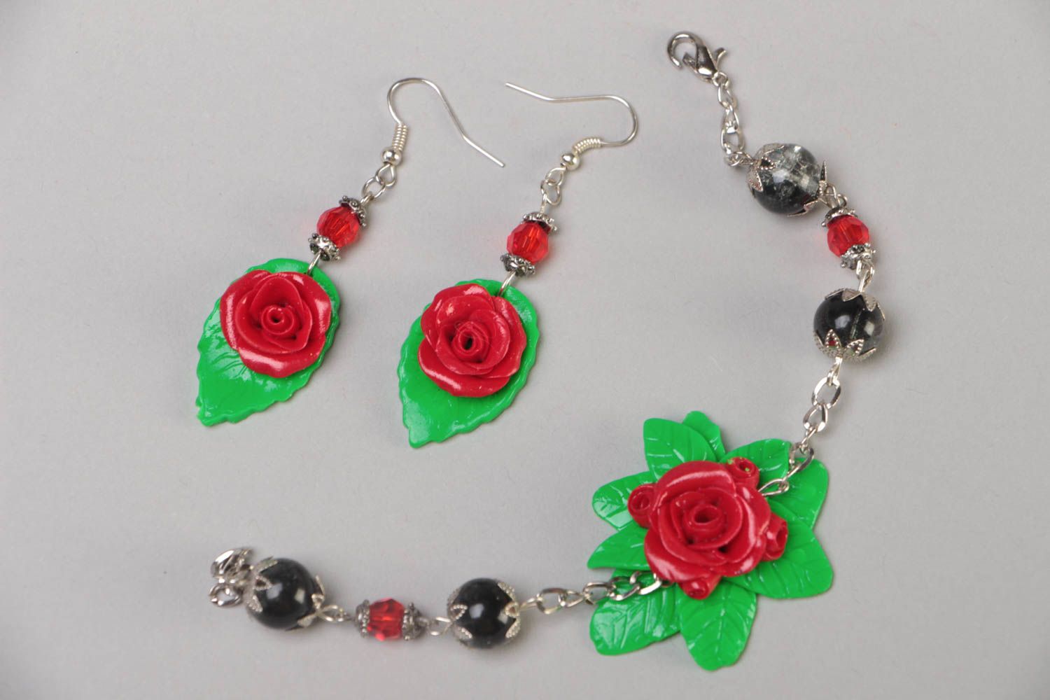 Set of handmade bright polymer clay jewelry 2 items earrings and wrist bracelet photo 2
