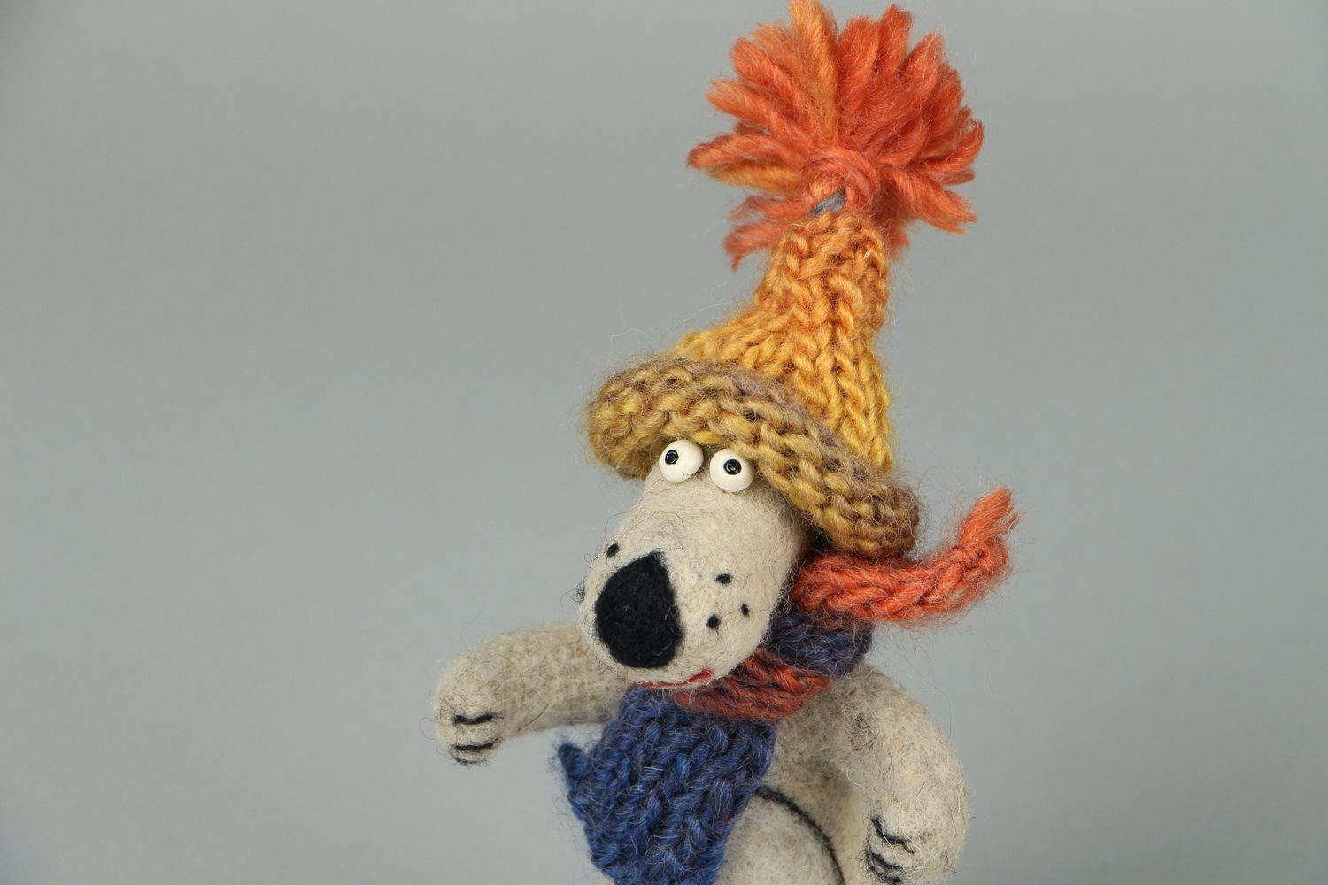 Jouet mou en laine feutrée Ourson en chapeau  photo 2