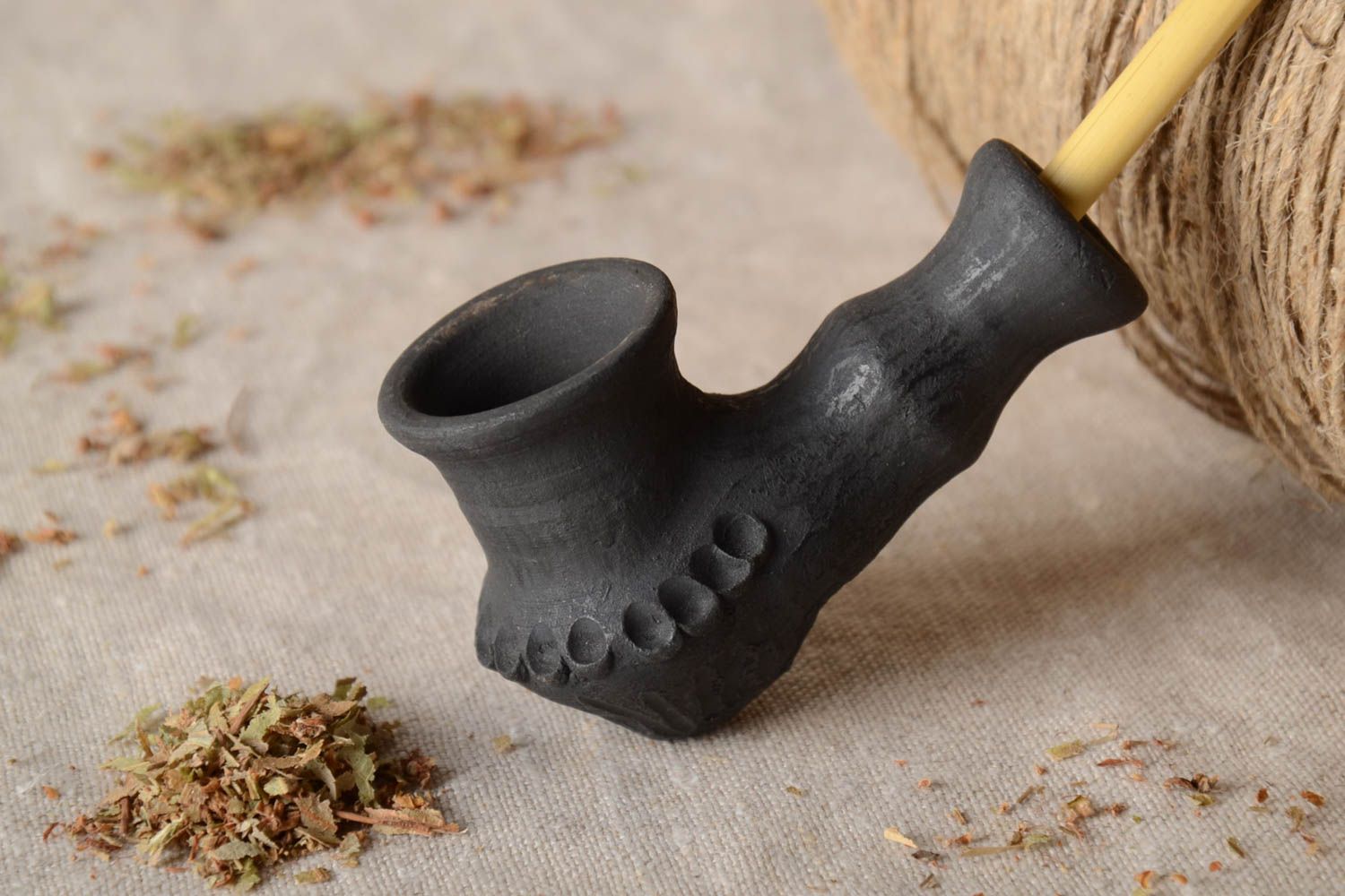Черная глиняная курительная трубка ручной работы декоративная красивая фото 1