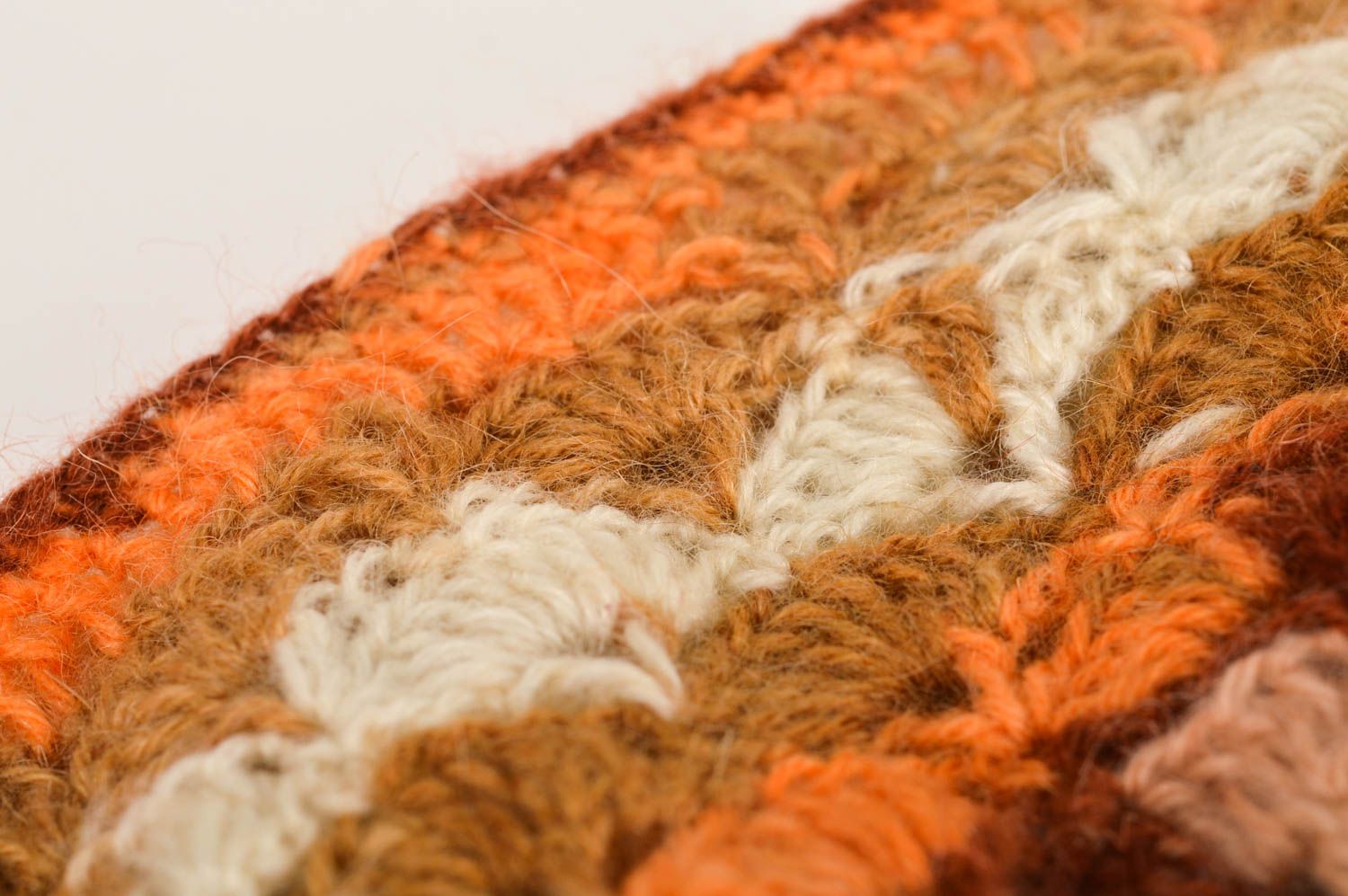 Gorro tejido de lana hecho a mano ropa para mujeres regalo original marrón foto 4