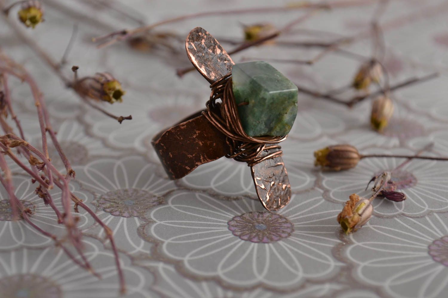 Handmade Designer Schmuck Ring mit Stein Jaspis grün schöner Kupfer Ring  foto 1