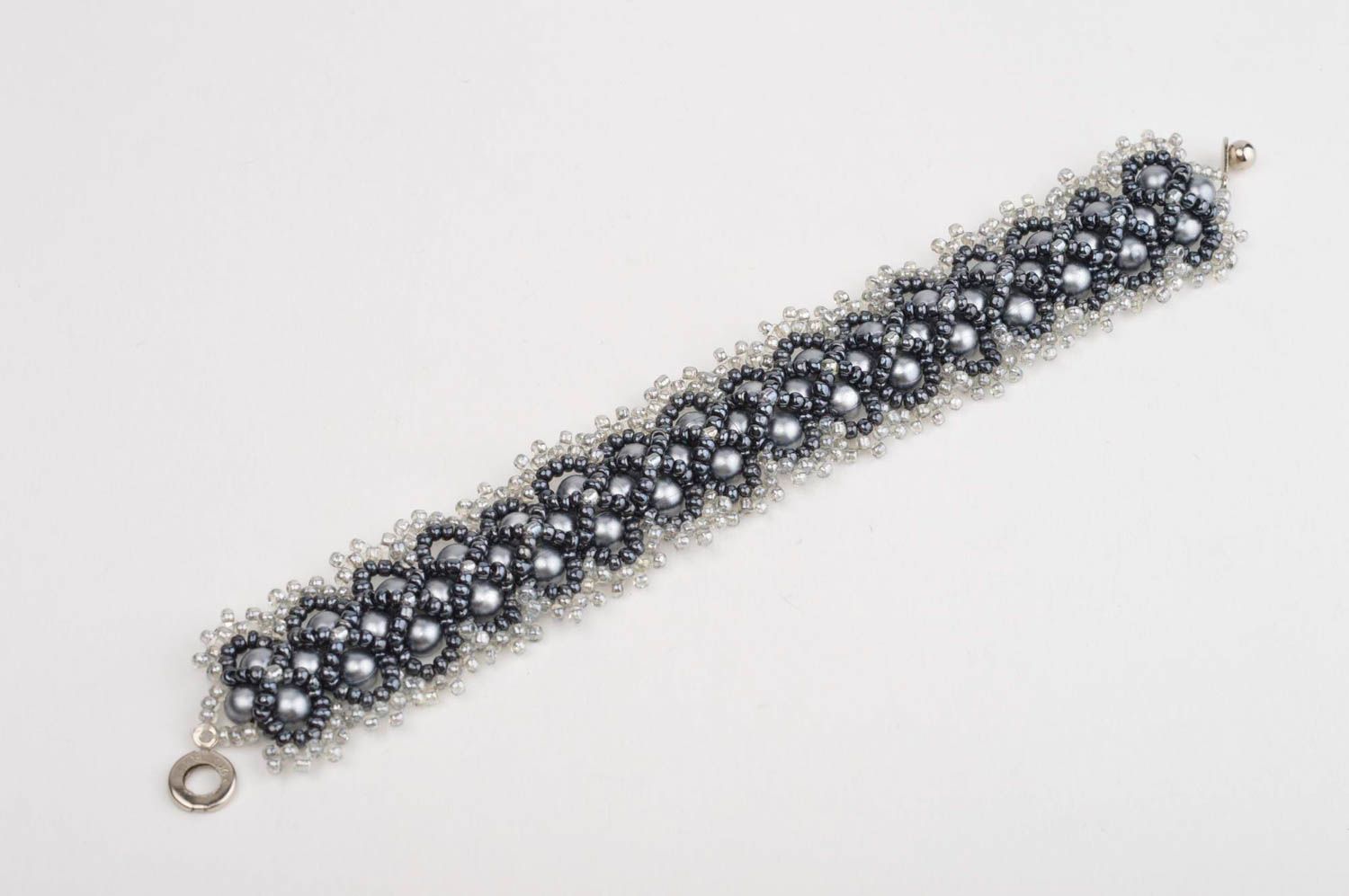 Модный браслет хэнд мэйд модная бижутерия серый браслет из бусин бисерный фото 2