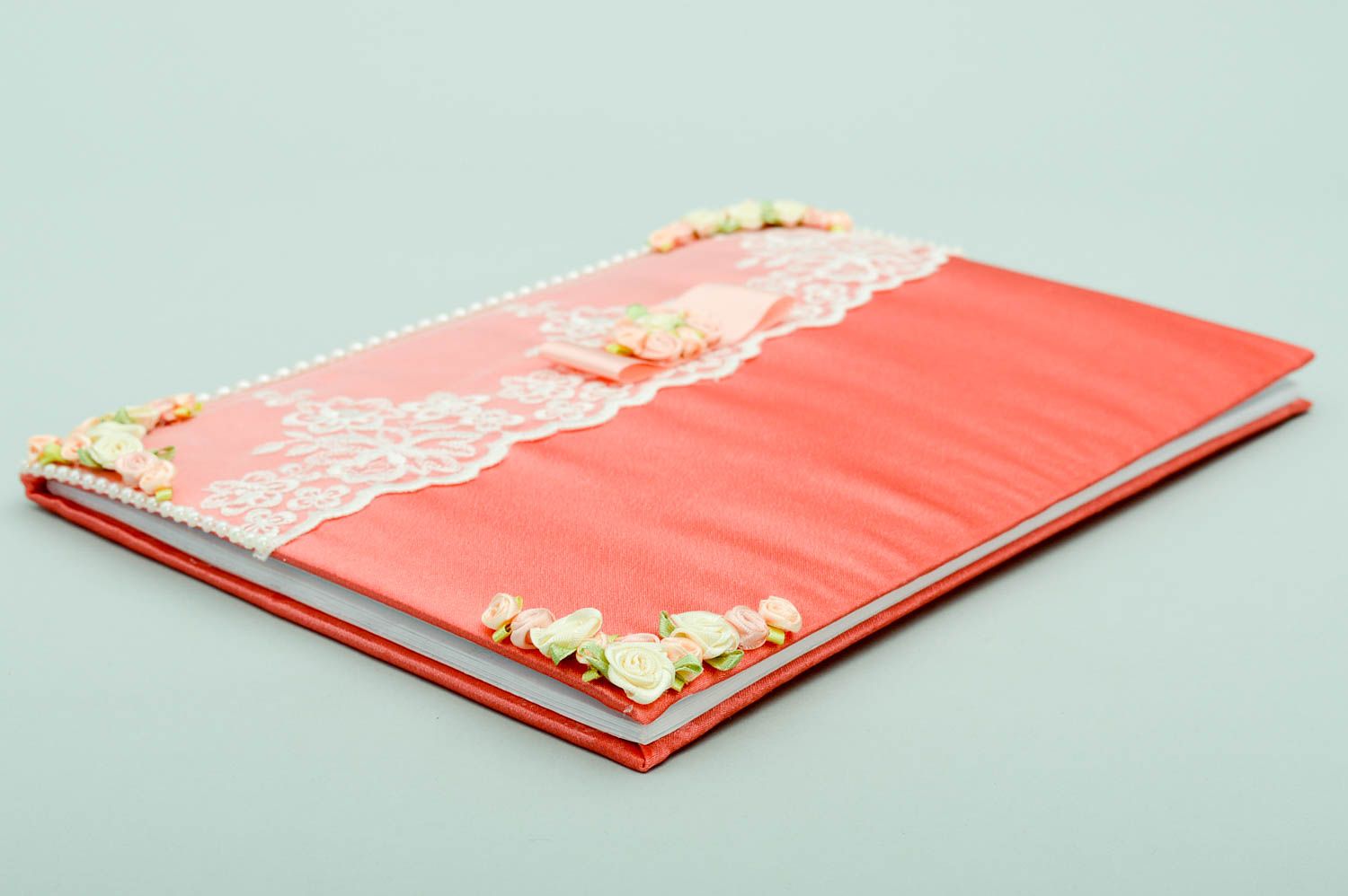 Tarjeta artesanal decorada roja con encaje regalo original accesorio para boda foto 2
