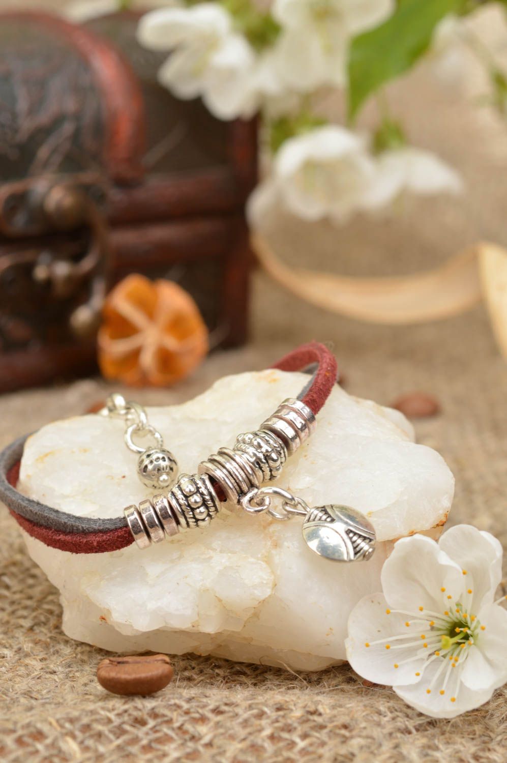 Bracelet en cordons de daim fait main gris bordeaux accessoire bijou original photo 1