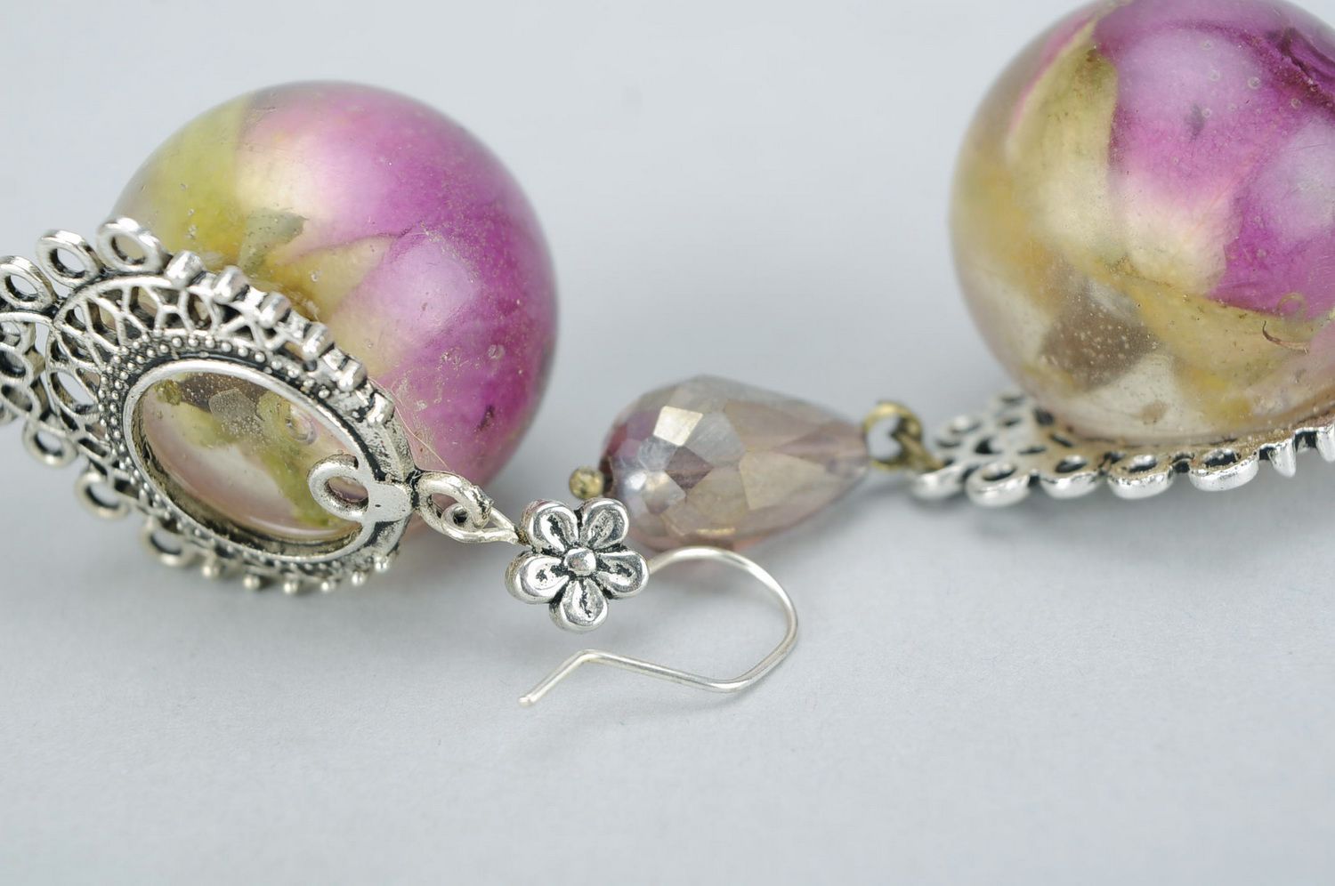 Earrings made from rose petals photo 5
