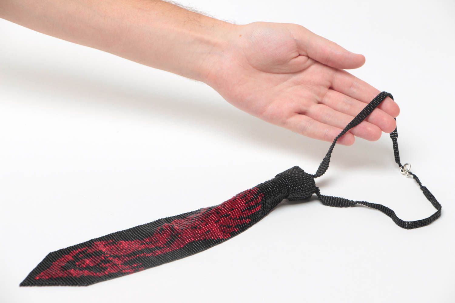 Handmade Collier Krawatte aus böhmischen Glasperlen mit Muster in Schwarz Rot foto 5
