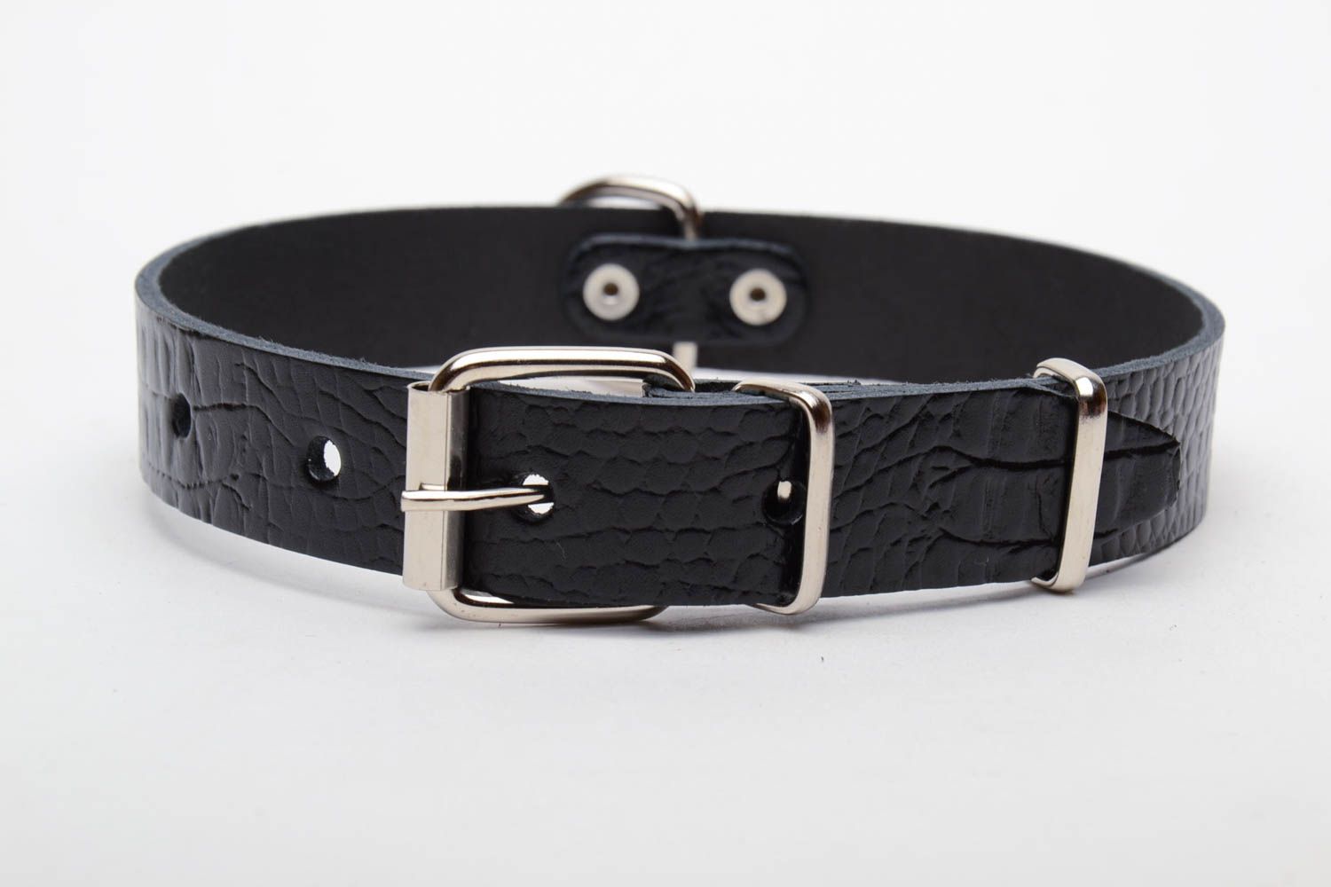 Schwarzes Lederhalsband für Hund  foto 2