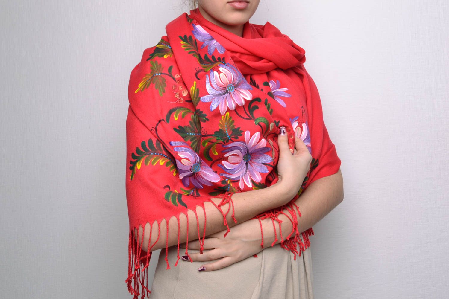 Женский кашемировый шарф с росписью розовый фото 1