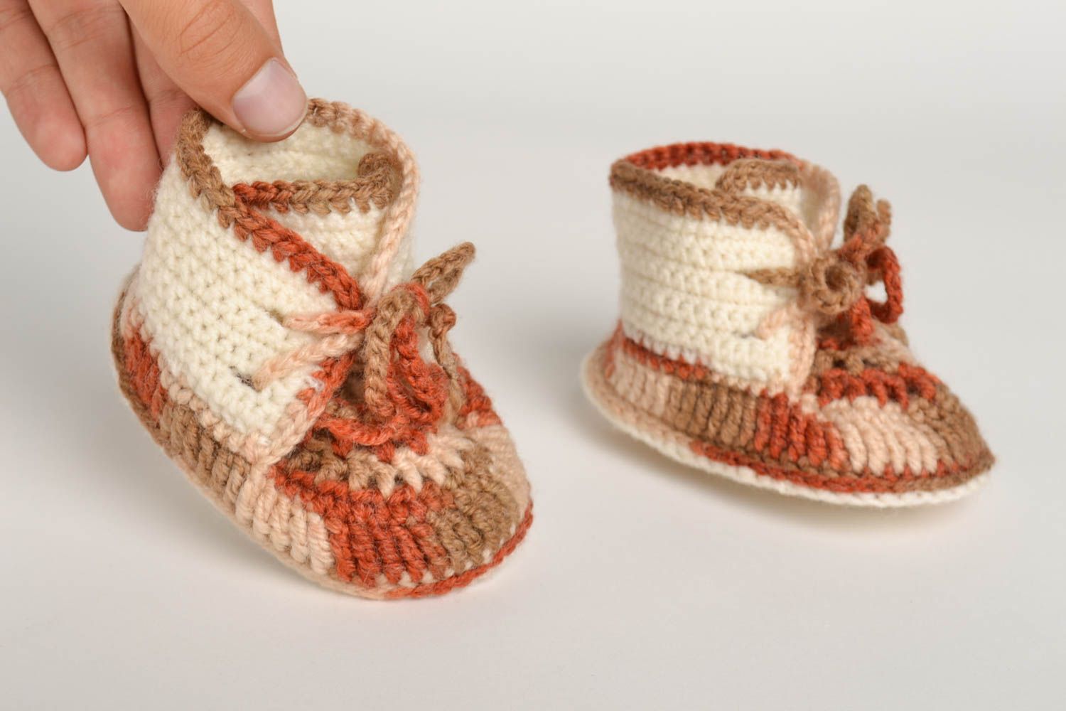 Gentle handmade crochet baby booties warm wool baby bootees gifts for kids photo 3