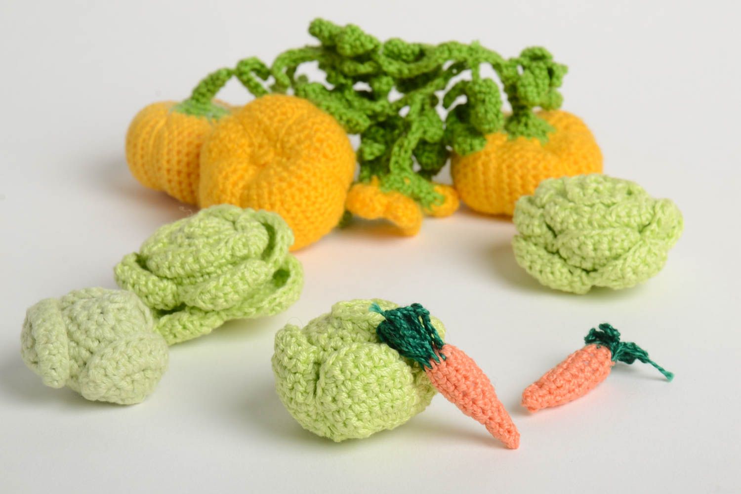 Jouets tricotés Peluches faites main en coton au crochet Cadeau enfant Légumes photo 2
