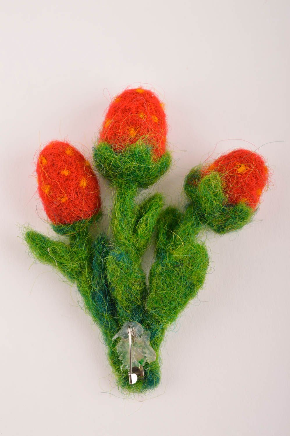 Broche hecho a mano de lana  accesorio de moda regalo para amiga Fresas foto 4
