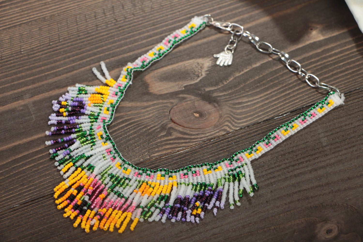 Ожерелье из бисера разноцветное авторское красивое ручной работы Анютины глазки фото 1