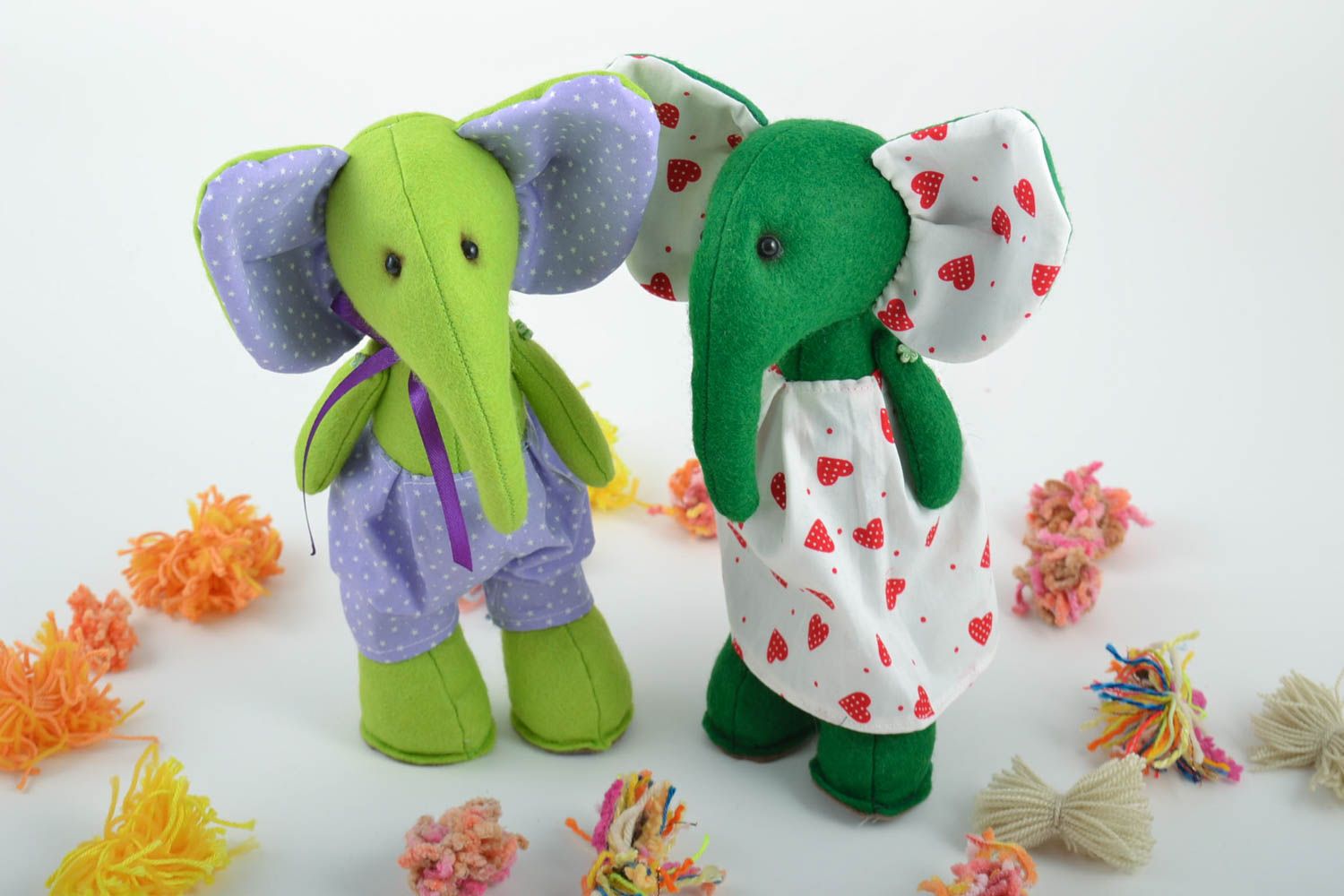 Peluches éléphants faites main en feutre 2 pièces vert et anis jouets originaux photo 5