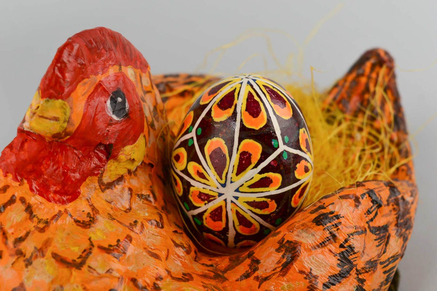 Unusual handmade decorative Easter egg living room designs Easter gift ideas photo 1