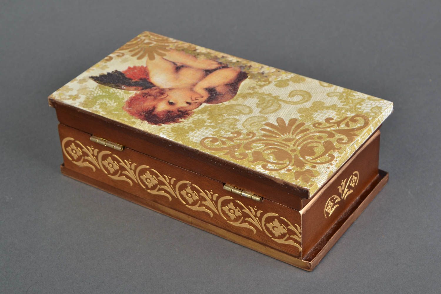 Boîte à bijoux en bois technique de serviettage Ange de Raphaël photo 5