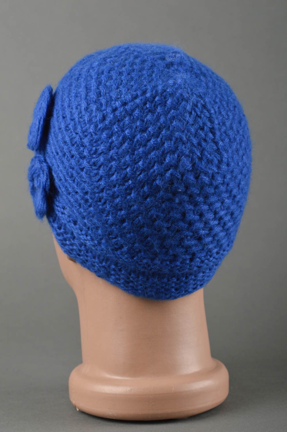 Bonnet bleu fait main Bonnet pour fille tricoté au crochet Vêtement enfant photo 2