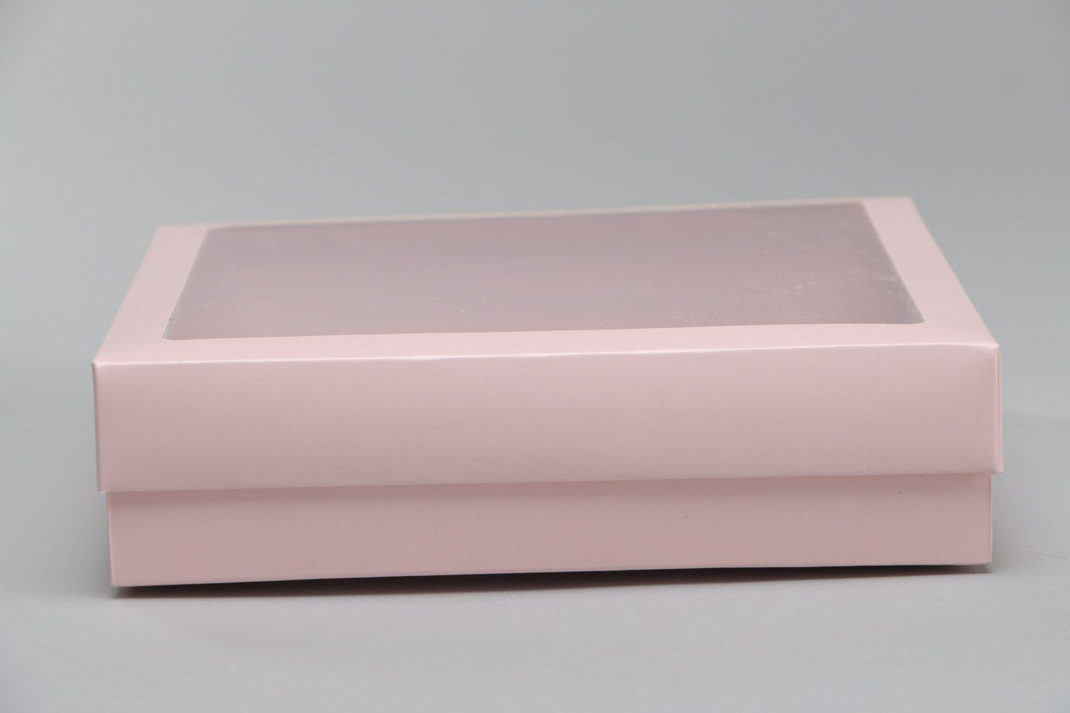 Handmade decorative carton flat gift box of pink color with transparent lid photo 2