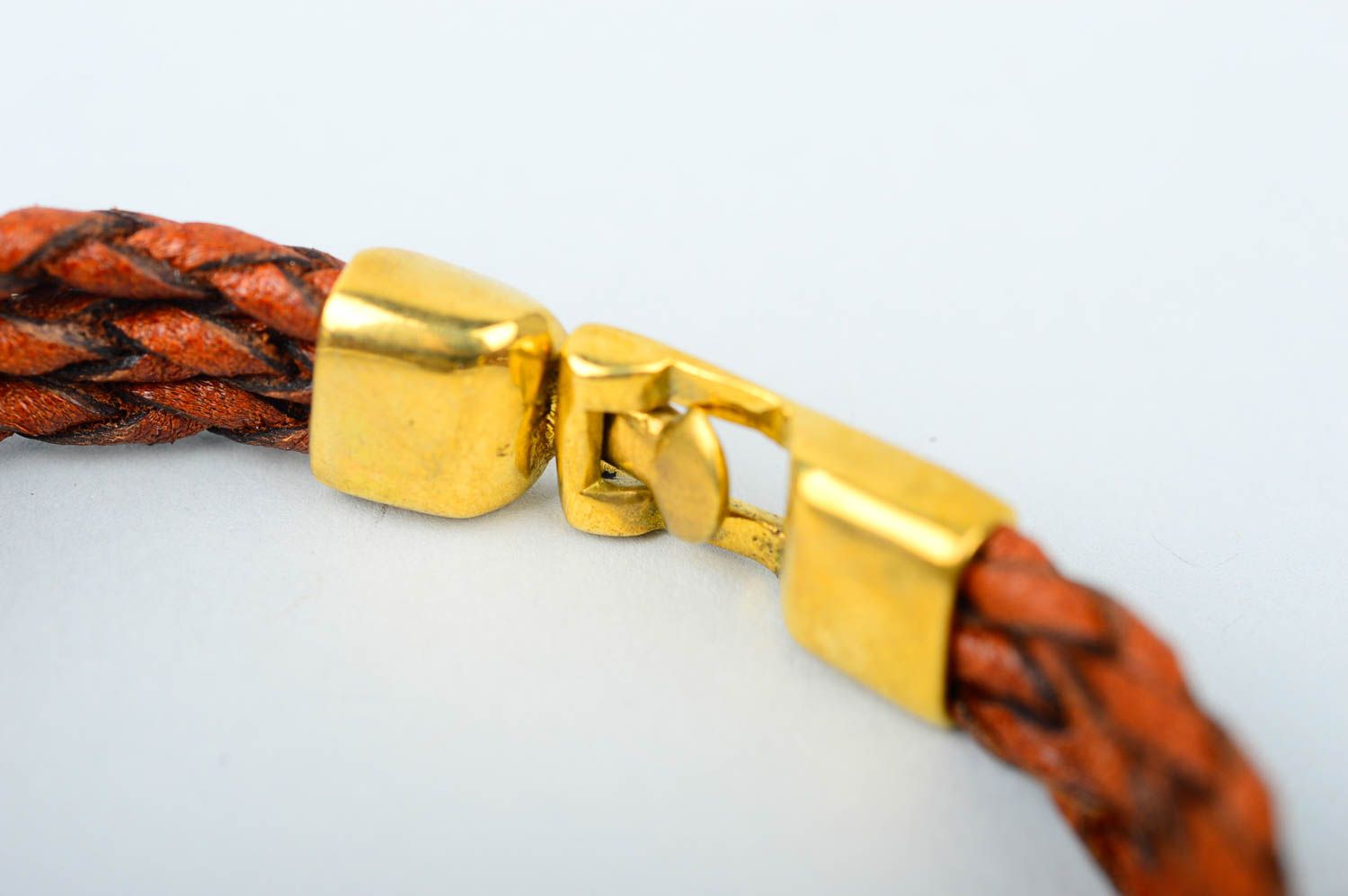 Кожаный браслет ручной работы браслет на руку украшение из кожи коричневое фото 5