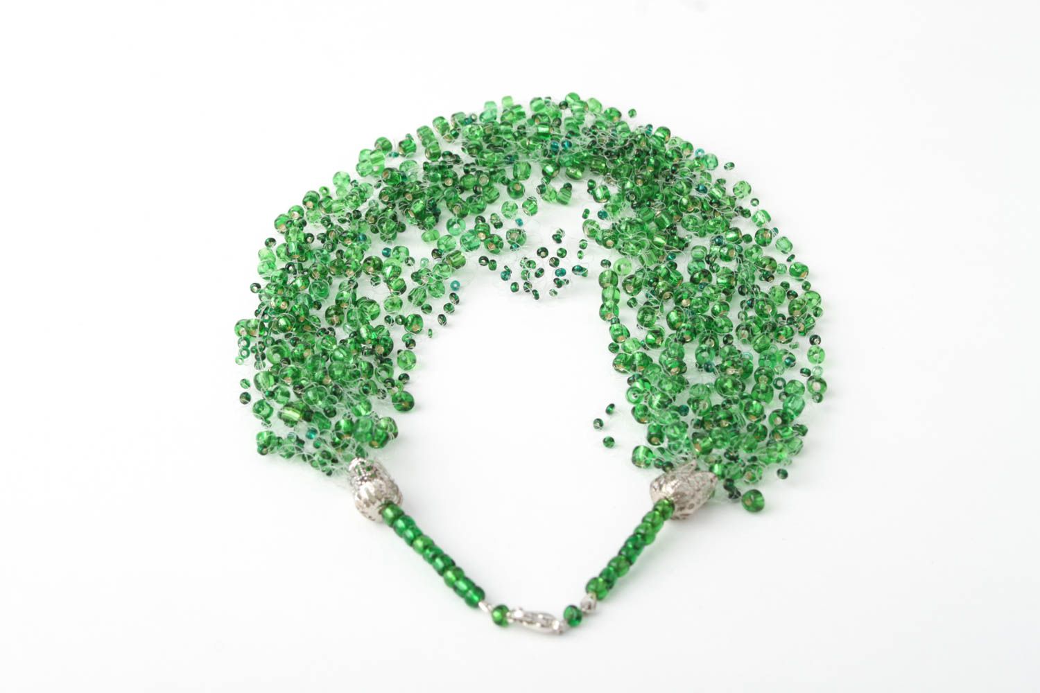 Колье из бисера колье ручной работы воздушное зеленое украшение на шею фото 4