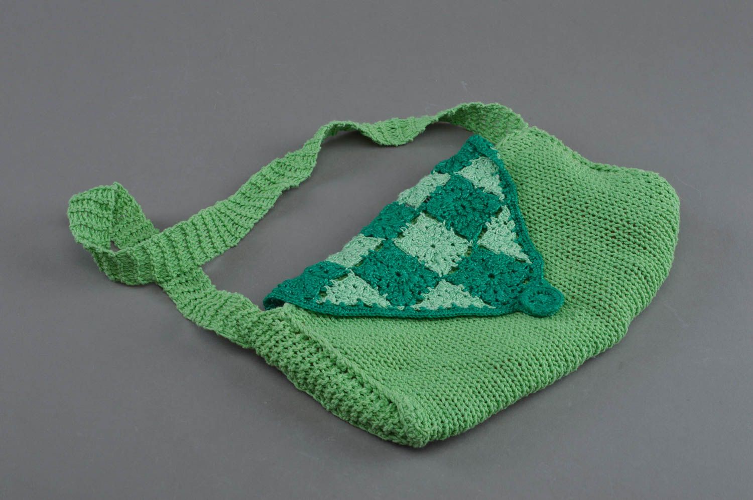 Knitting designer green purse with button handmade handbag for women photo 1
