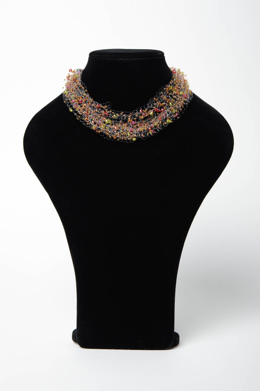 Airy beaded necklace photo 1