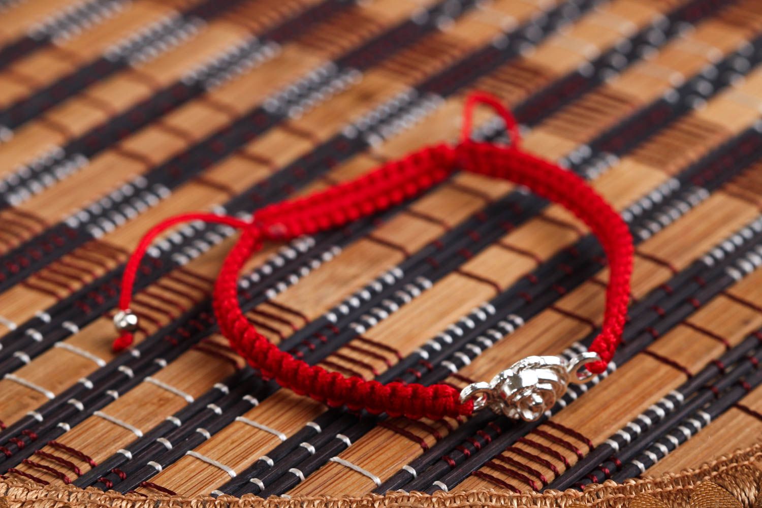 Armband für Frauen handmade Schmuck geflochtenes Armband Schmuck für Frauen rot foto 1