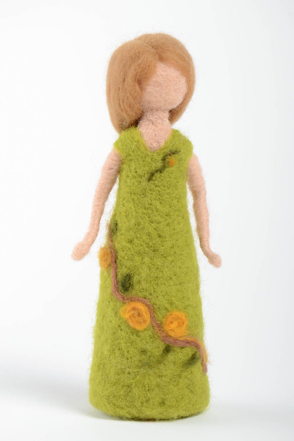Дизайнерская кукла из шерсти натуральной ручной работы в технике сухого валяния фото 2